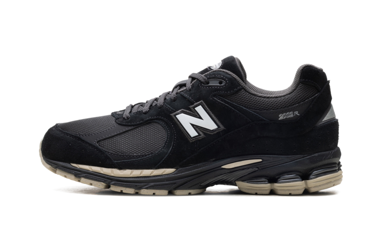 New Balance 2002R “Black/Oat”: veilig en goed gaan prima samen