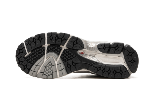 new-balance-2002r M2002RXJ