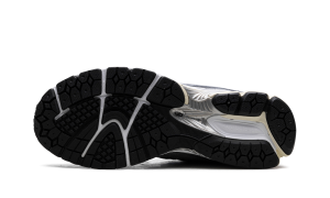new-balance-2002r M2002RU2