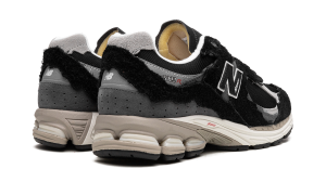 new-balance-2002r M2002RDJ