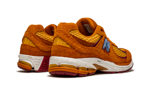 new-balance-2002r ML2002R1