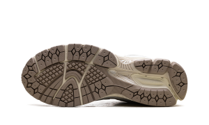 new-balance-2002r M2002RVF