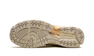 new-balance-2002r M2002RDQ