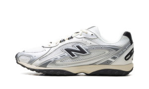 New Balance 204L “Silver Metallic Black” (U204LSWD)