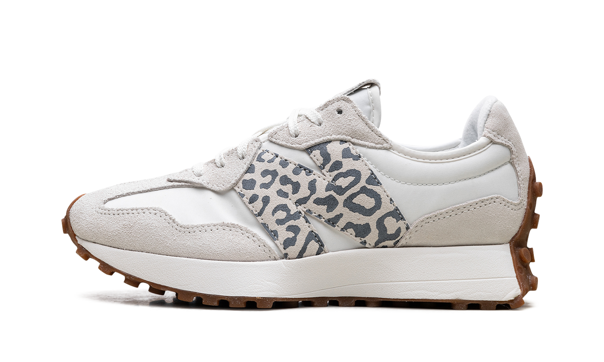 New Balance 327 “Sea Salt Leopard”: panterprint als neutral