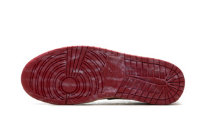 air-jordan-1 IB8958-001