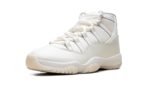 air-jordan-11 AR0715-110