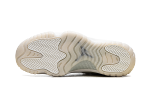 air-jordan-11 AR0715-110