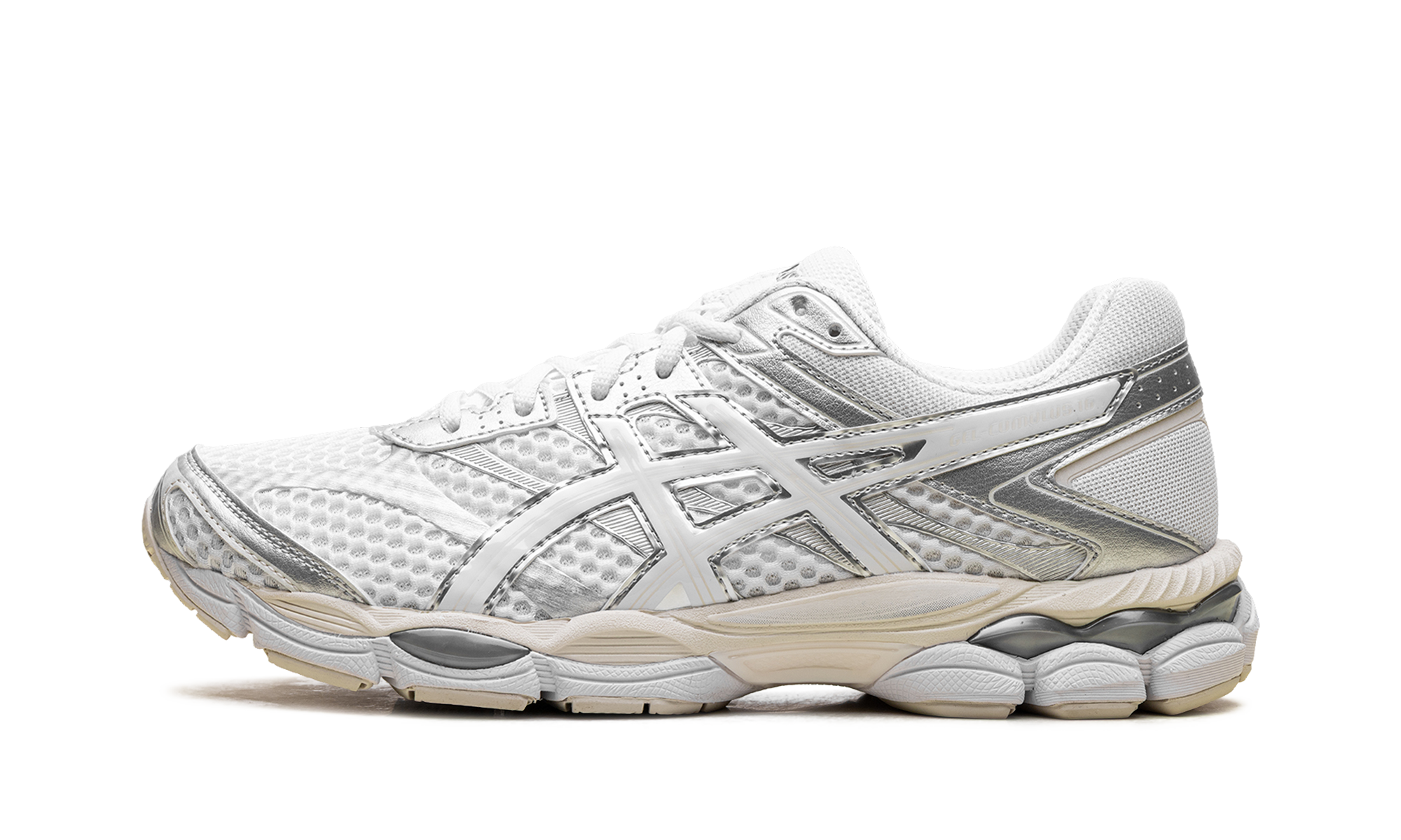 Asics Gel-Cumulus 16 “White”: witte runner zonder gedoe