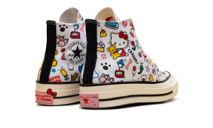 converse-chuck-taylor-all-star A17696C