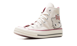 converse-chuck-taylor-all-star A17695C
