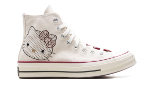 converse-chuck-taylor-all-star A17695C