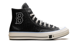 converse-chuck-taylor-all-star A21717C