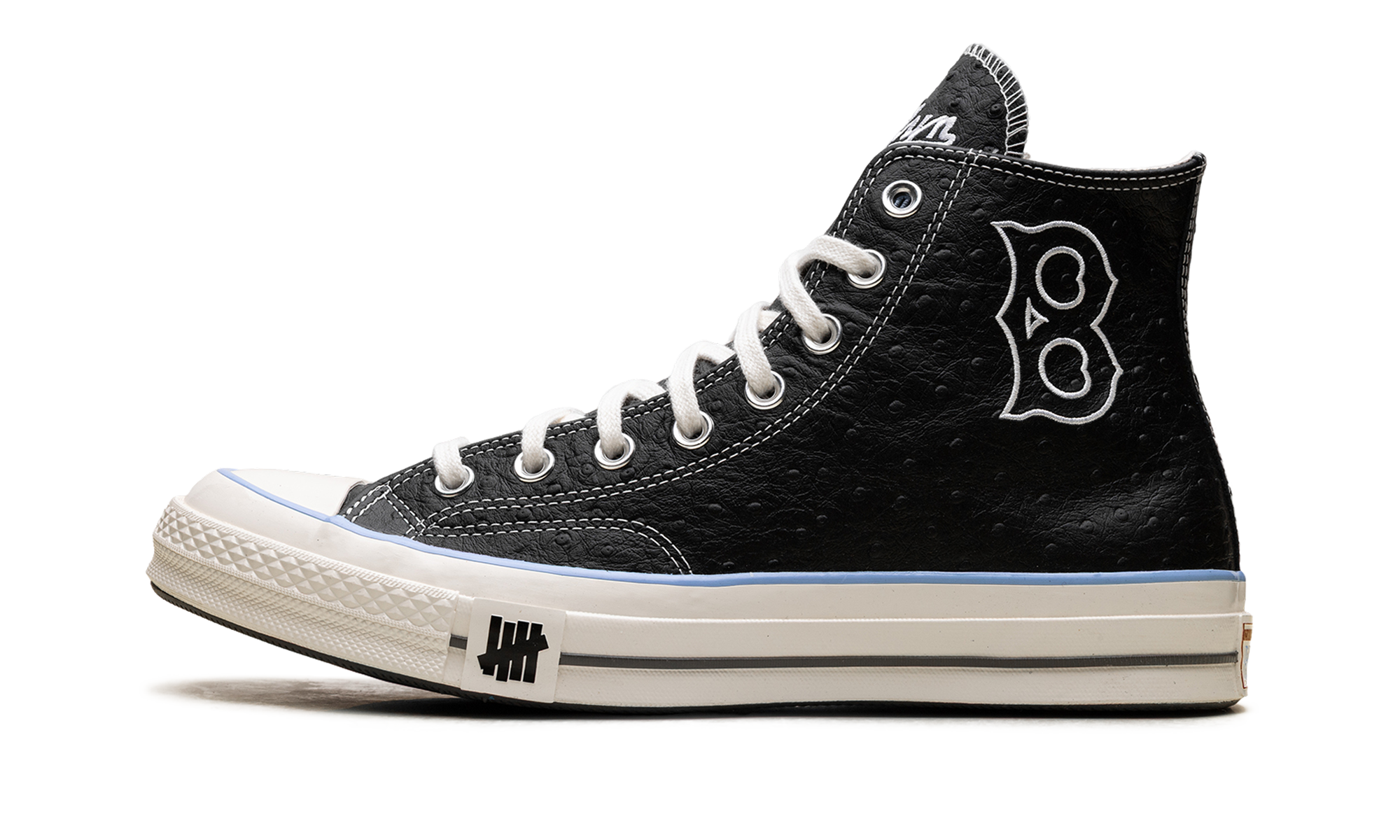 converse-chuck-taylor-all-star A21717C