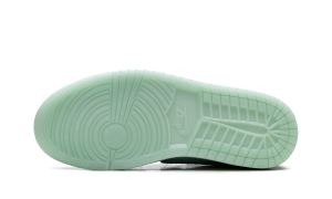 air-jordan-1 HQ8111-300