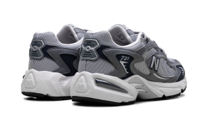 new-balance-725 ML725AJ