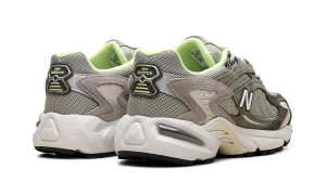 new-balance-725 ML725UE