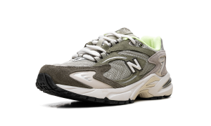 new-balance-725 ML725UE