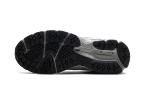 new-balance-860 ML860GO2