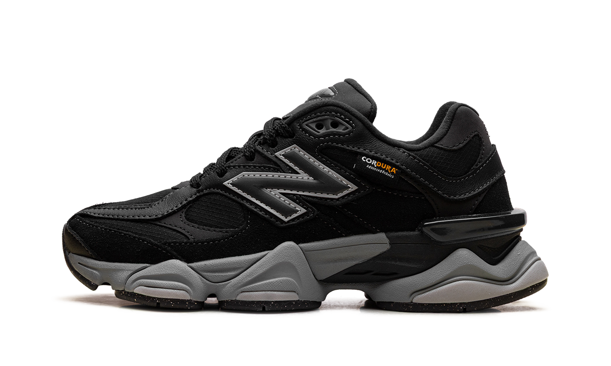 New Balance 9060 “Cordura Black Grey”: rauwe techy 9060