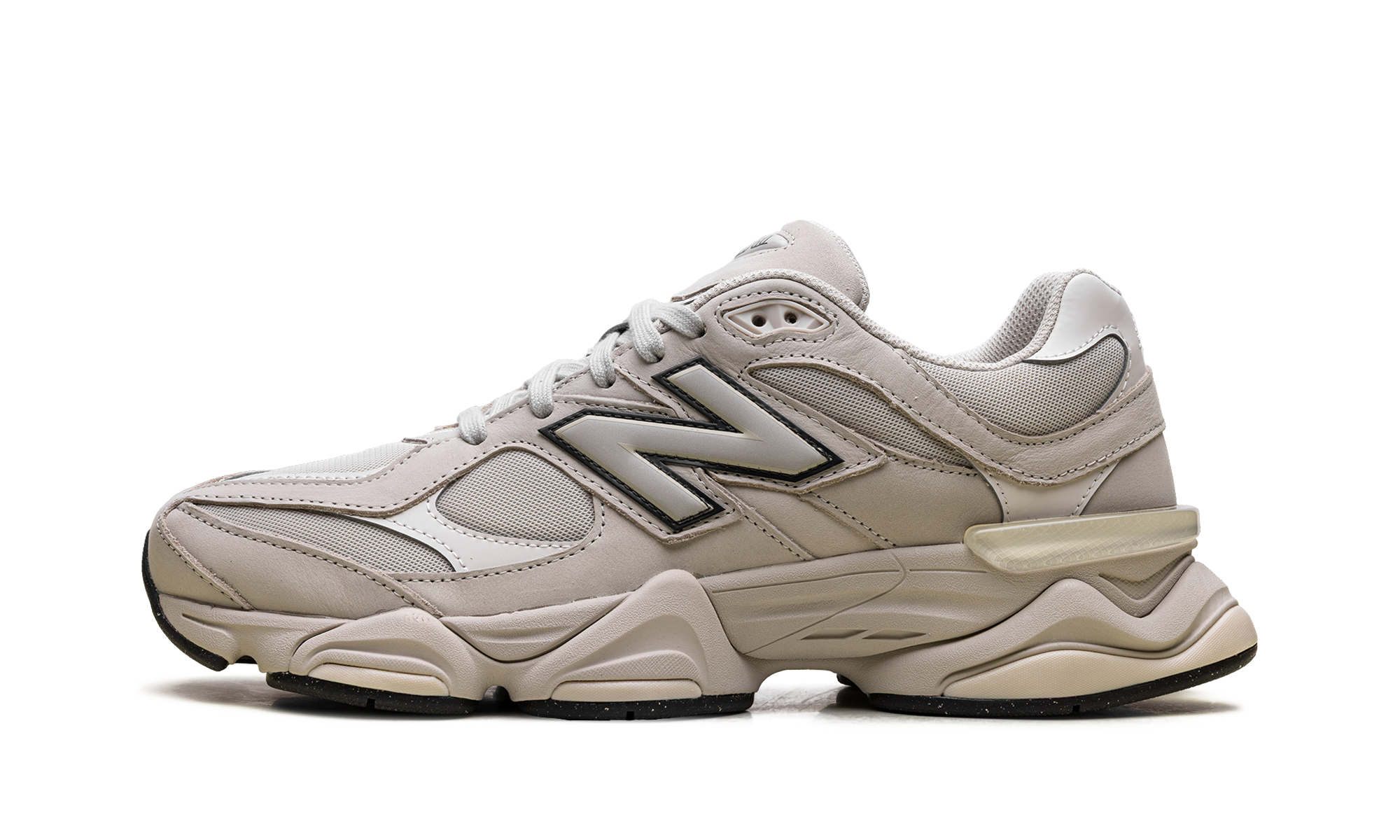 New Balance 9060 “Mono Shipyard”: eindelijk zwijgt de kleur