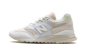 New Balance 997.5 “MiUSA Kith Easter White Ice Blue Peach” (U9975KT)
