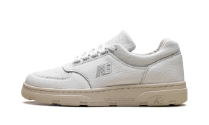 new-balance-sneaker UADWWHI