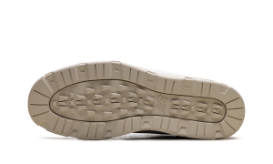 new-balance-sneaker UADWWHI