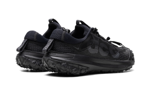 nike-acg DV7903-002