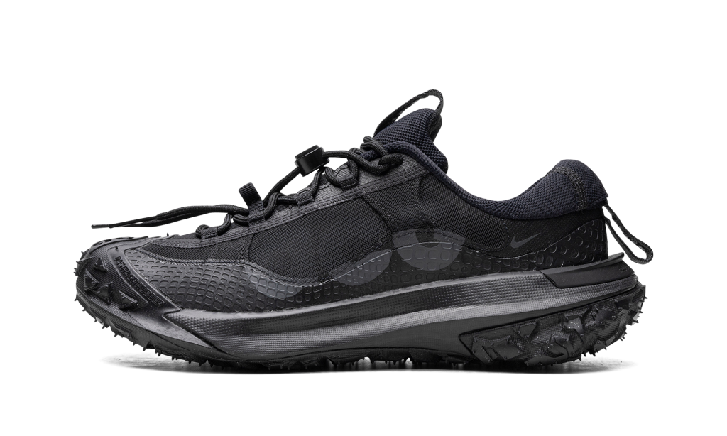 nike-acg DV7903-002