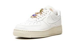 nike-air-force DN5463-100