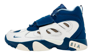 Nike Air Diamond Turf 2 GS “Royals” (IR4727-100)