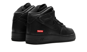 supreme-sneaker FZ8784-001