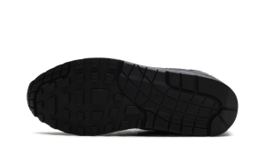nike-air-max HF8813-001