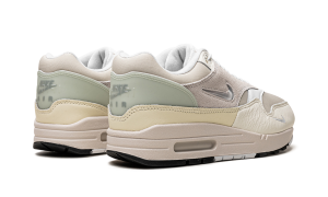 nike-air-max DZ5317-121
