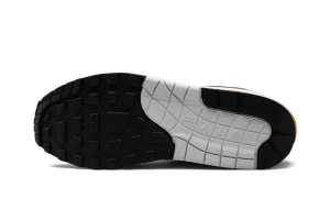 nike-air-max FN6952-101