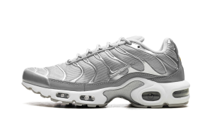 Nike Air Max Plus “Metallic Silver” (FJ1012-095)
