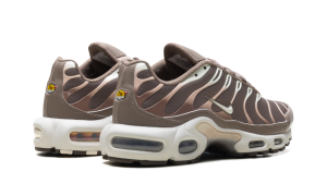 nike-air-max DZ3671-200