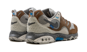 nike-air-humara FN7546-200