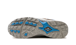 nike-air-humara FN7546-200