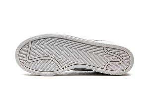 nikecourt DM7590-100