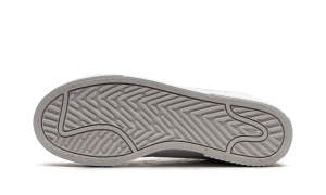 nikecourt DM7590-101