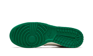 nike-sneaker DR9654-100