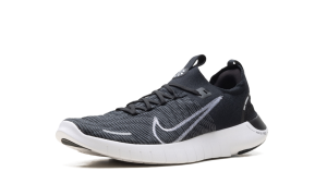 nike-free FB1276-002