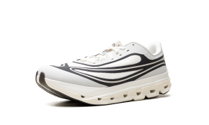 on-running-sneaker 3MF30700791