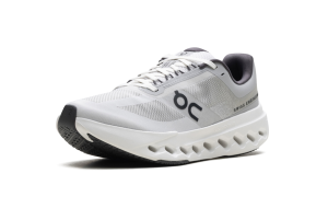 on-cloudsurfer 3WE30050070