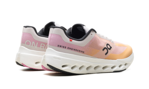 on-cloudsurfer 3WE30053126