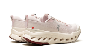 on-cloudsurfer 3WF30104791