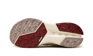 on-cloudsurfer 3WF30104791