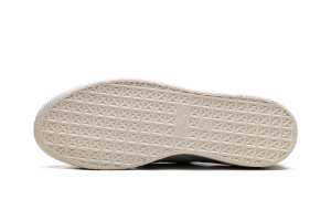 puma-clyde 394834-02